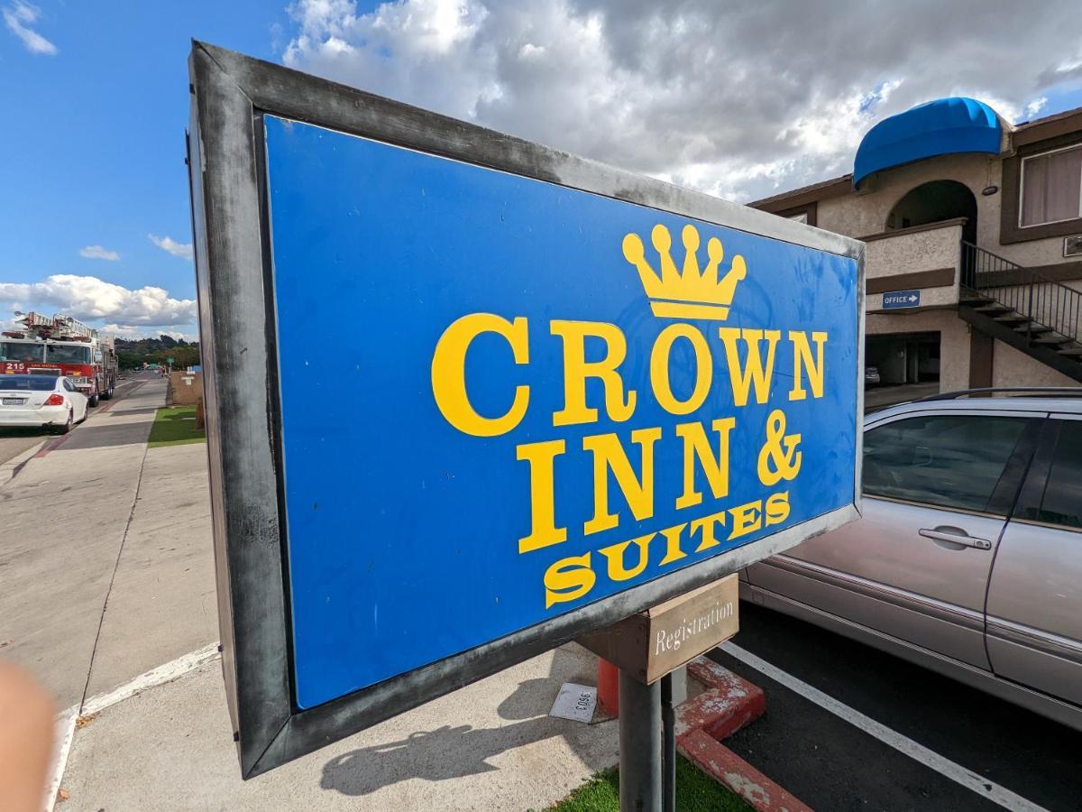 Crown Inn & Suites Spring Valley  Bagian luar foto